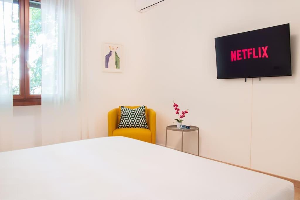 Elegant And Cozy Flat With Study - Trastevere Apartment