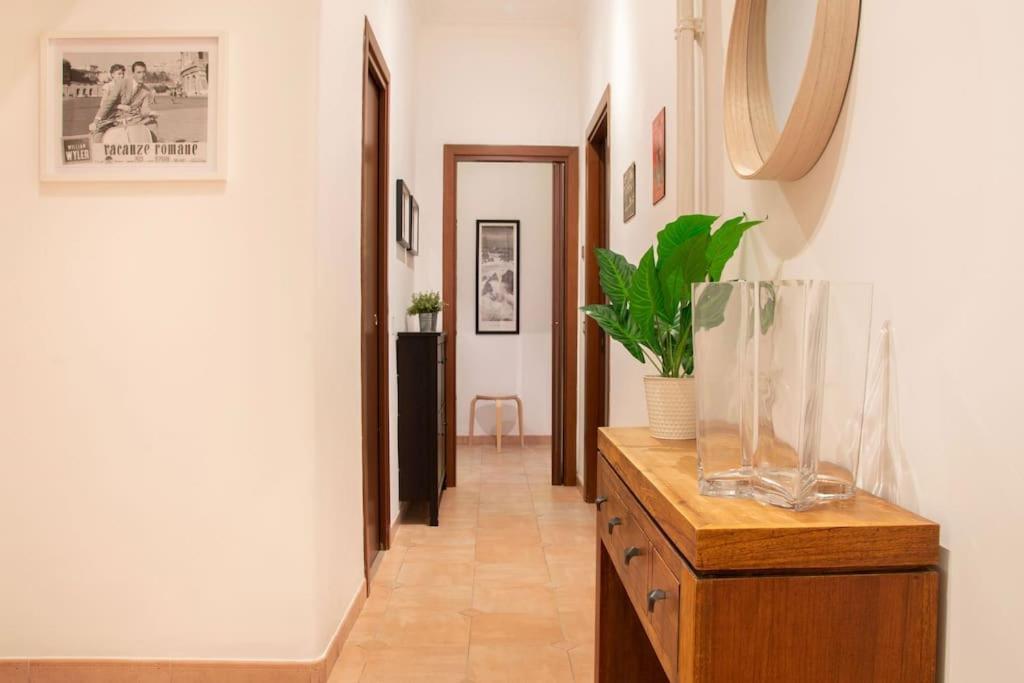 Appartement Elegant And Cozy Flat With Study - Trastevere