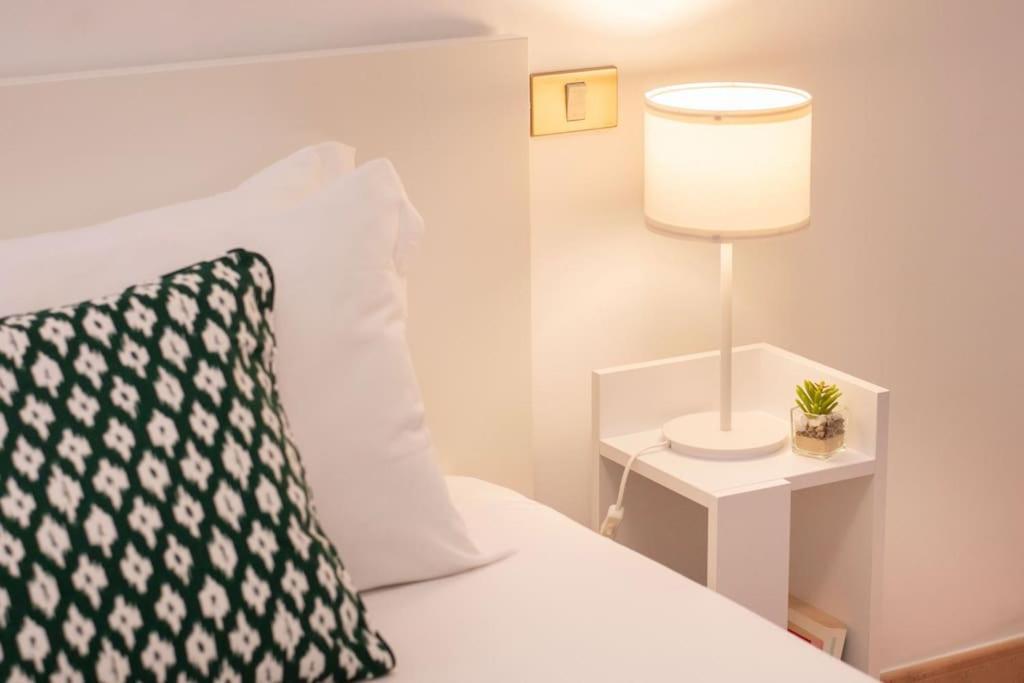 Elegant And Cozy Flat With Study - Trastevere Rome